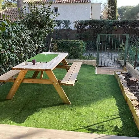 Appartement Superbe Logement Climatise à 2 Pas De La Mer *